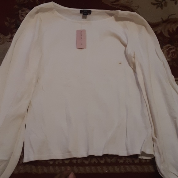 White long sleeve - Picture 1 of 1